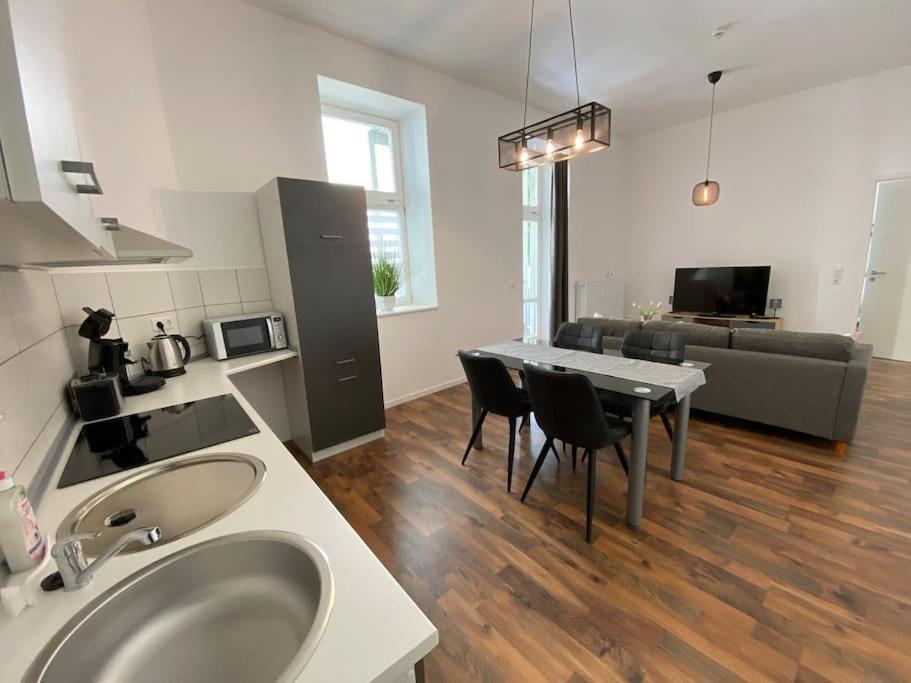 Akk3 Altstadt Zentral Balkon Apartment *